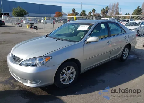 2005 Toyota Camry Le V6 from USA, damaged, VIN 4T1BF30K15U595284